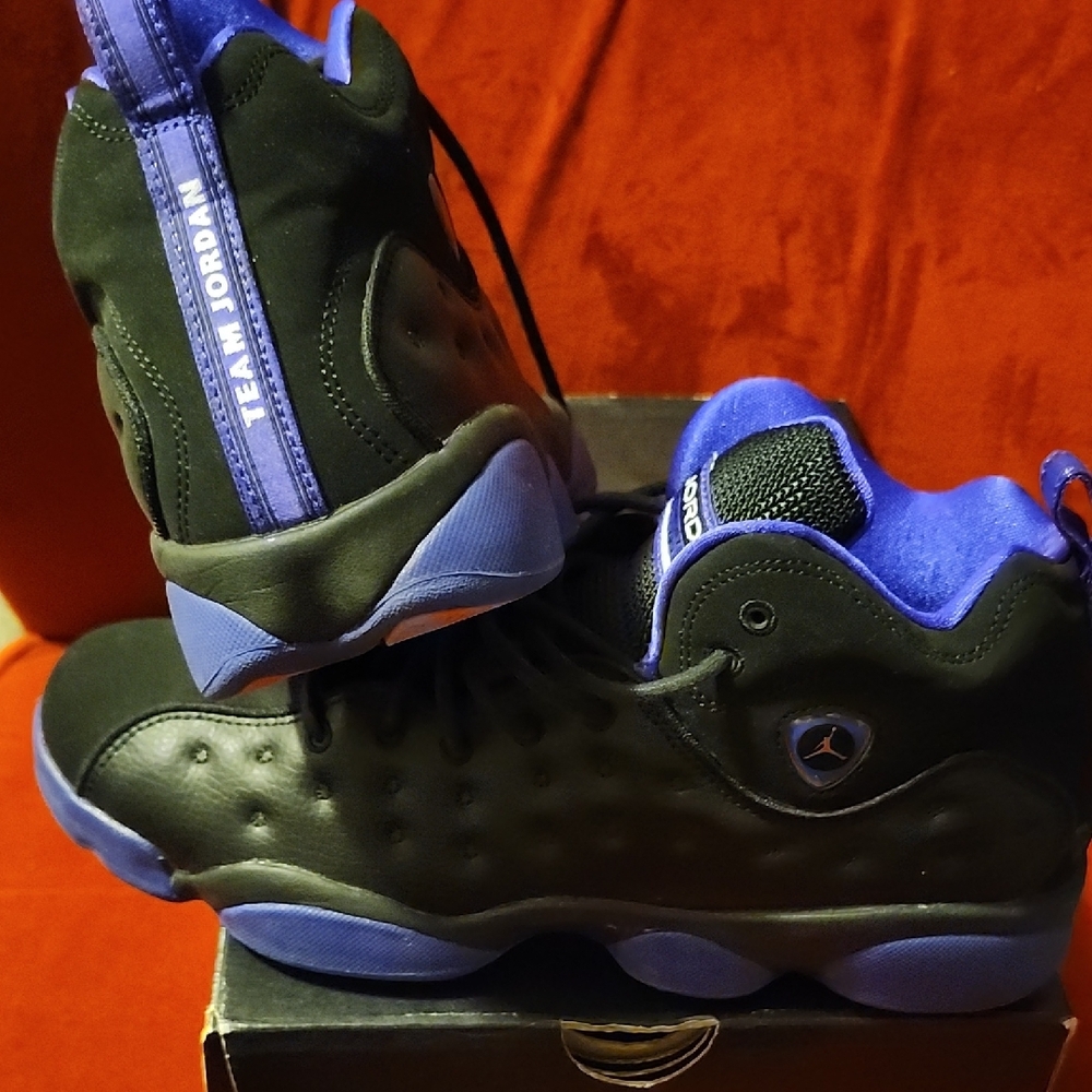 Black and Blue High-Top Athletic Shoes with Contoured Design - Picture 9 of 14